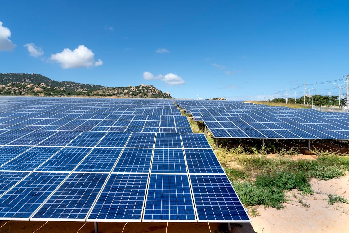 The Environmental Benefits of Solar Energy: Solar Energy's Sustainable Solutions - image